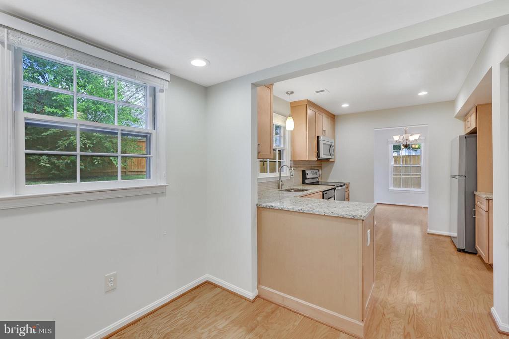 1305 Lopp Ct