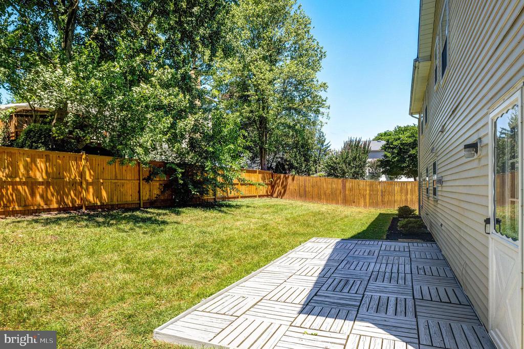 1305 Lopp Ct