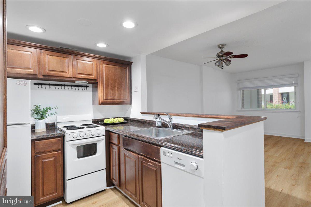 1951 Sagewood Ln #Lc4