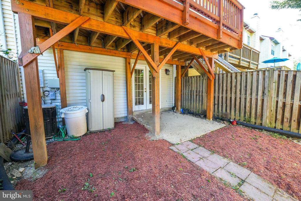 5927 HEATHERWOOD CT