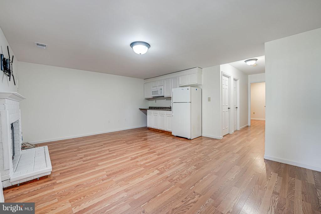 5927 HEATHERWOOD CT