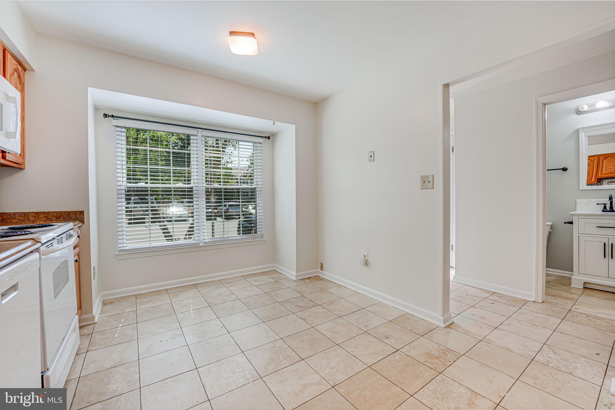 5927 HEATHERWOOD CT