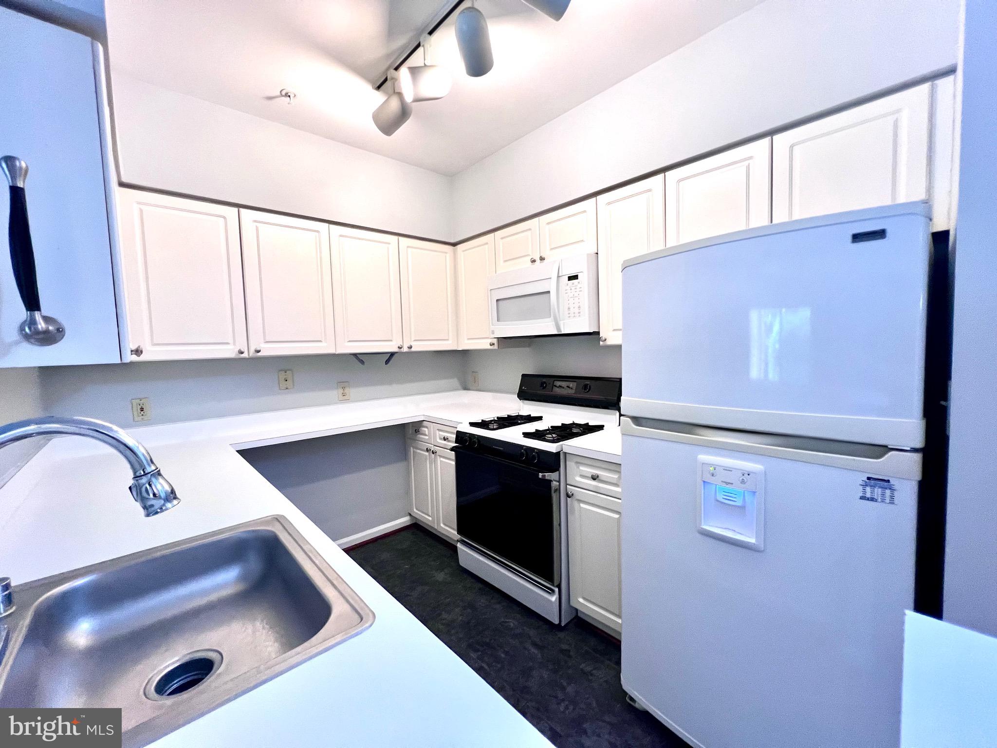 12919 ALTON SQ #112