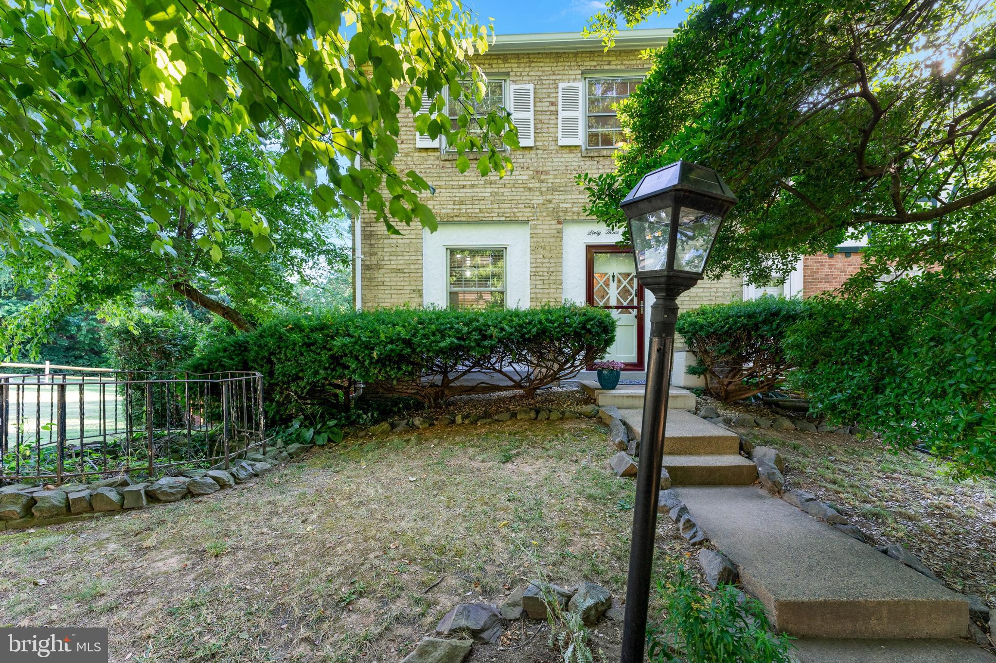 6318 Paddington Ln