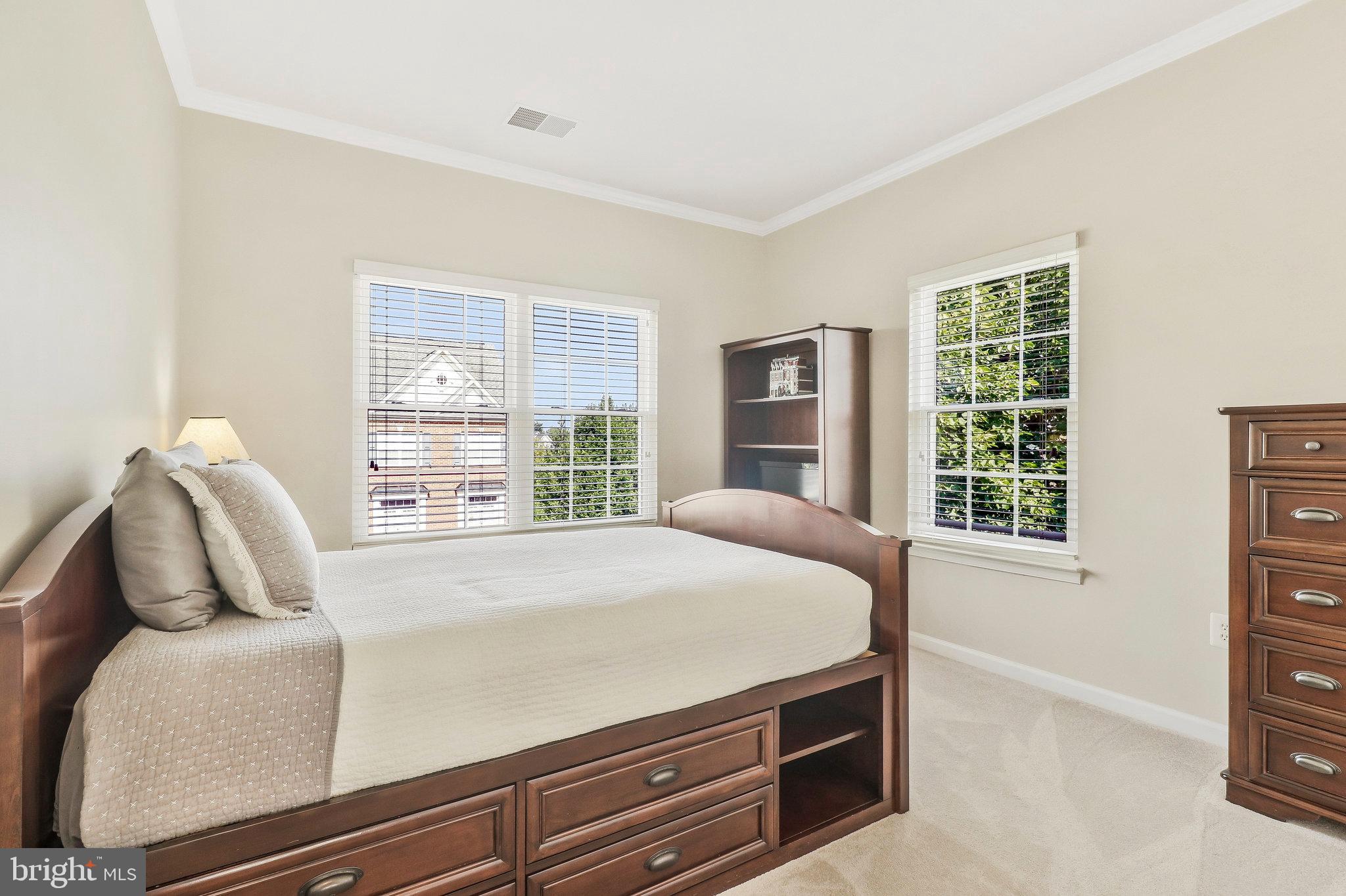 12561 Royal Wolf Pl