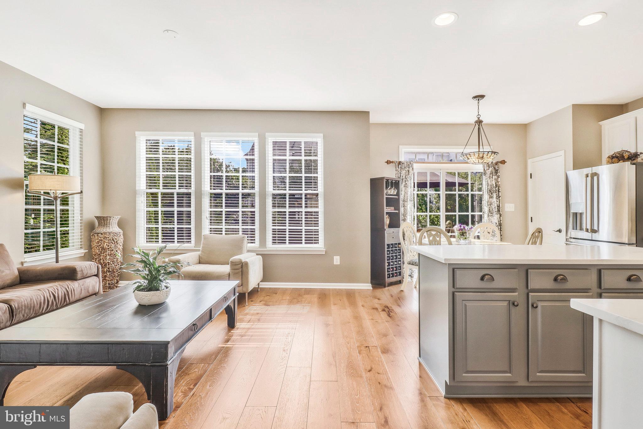 12561 Royal Wolf Pl