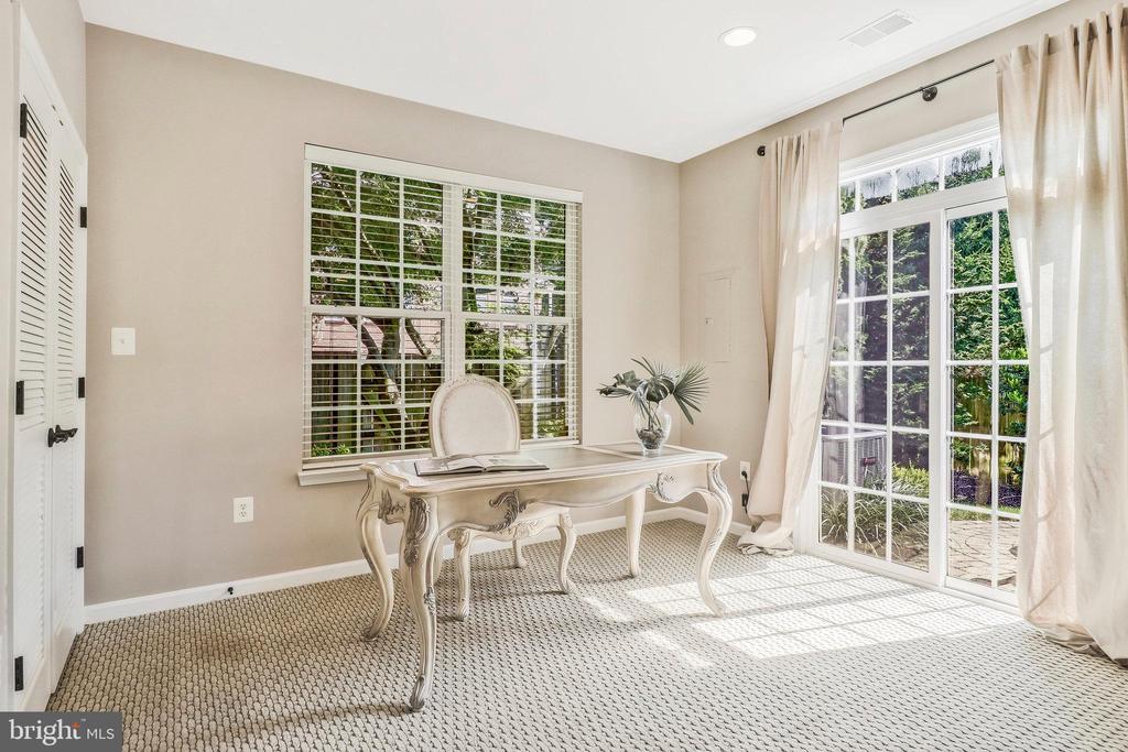 12561 Royal Wolf Pl
