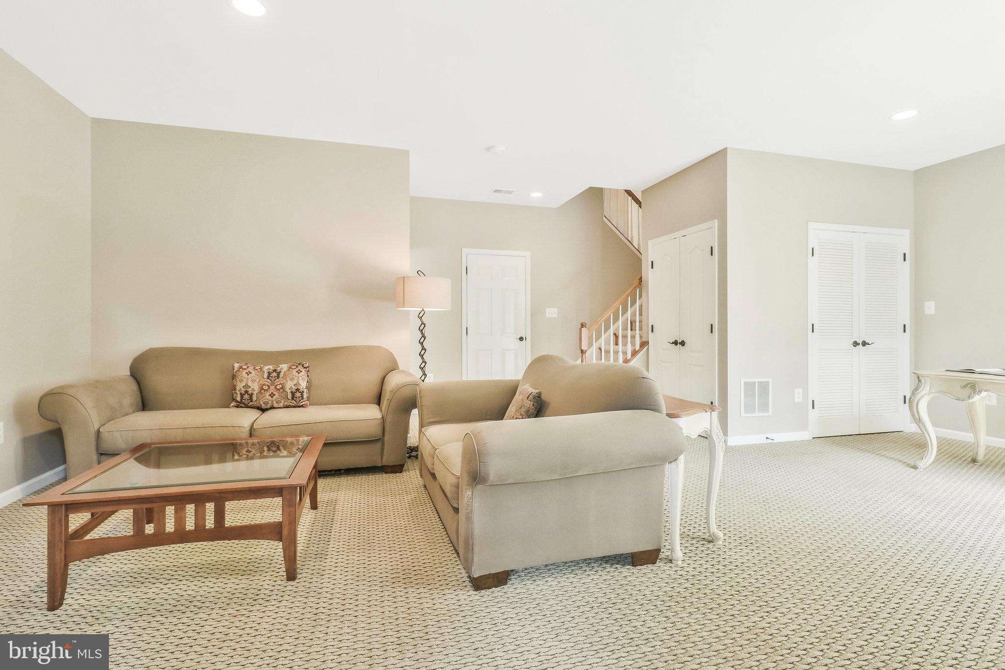 12561 Royal Wolf Pl