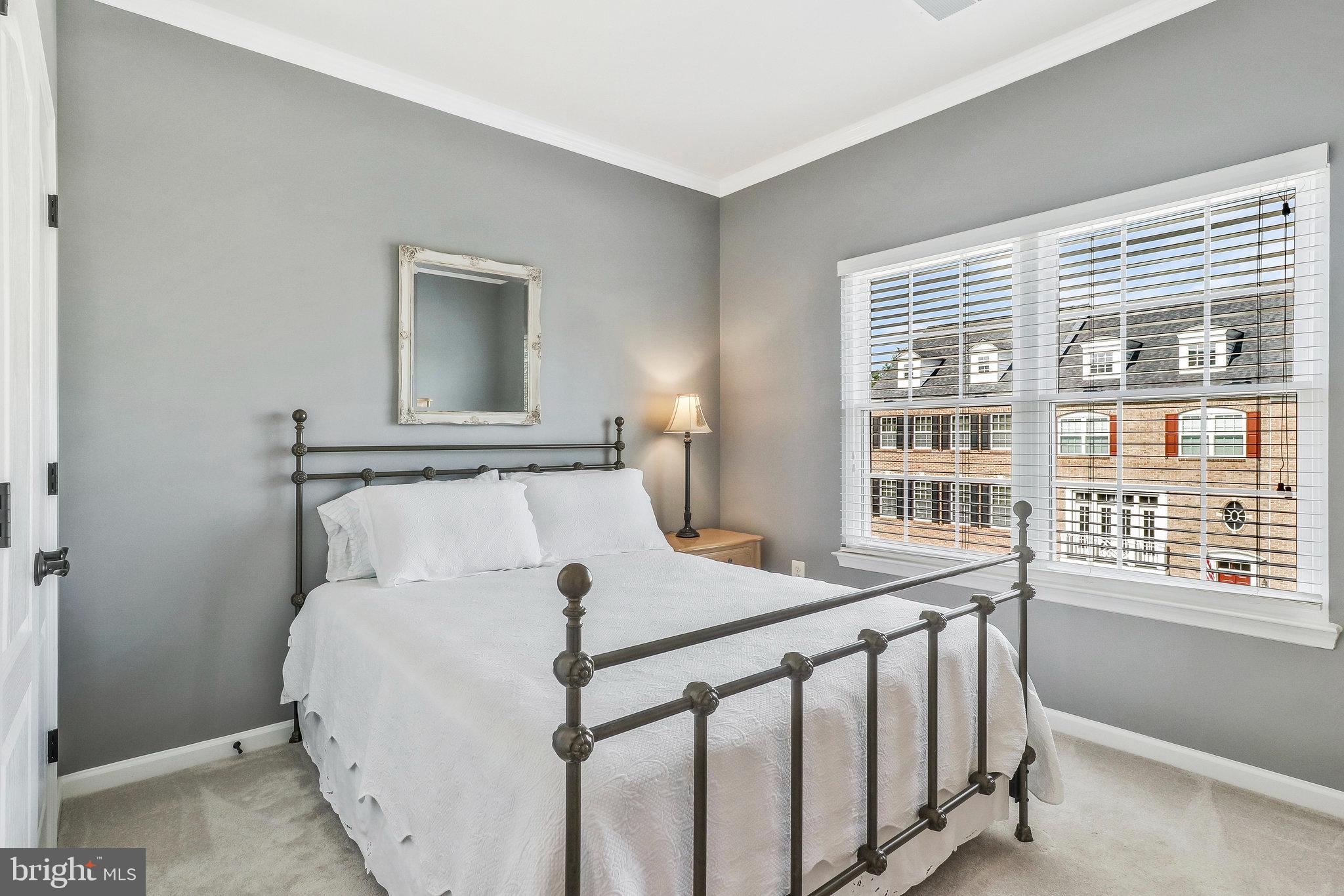 12561 Royal Wolf Pl
