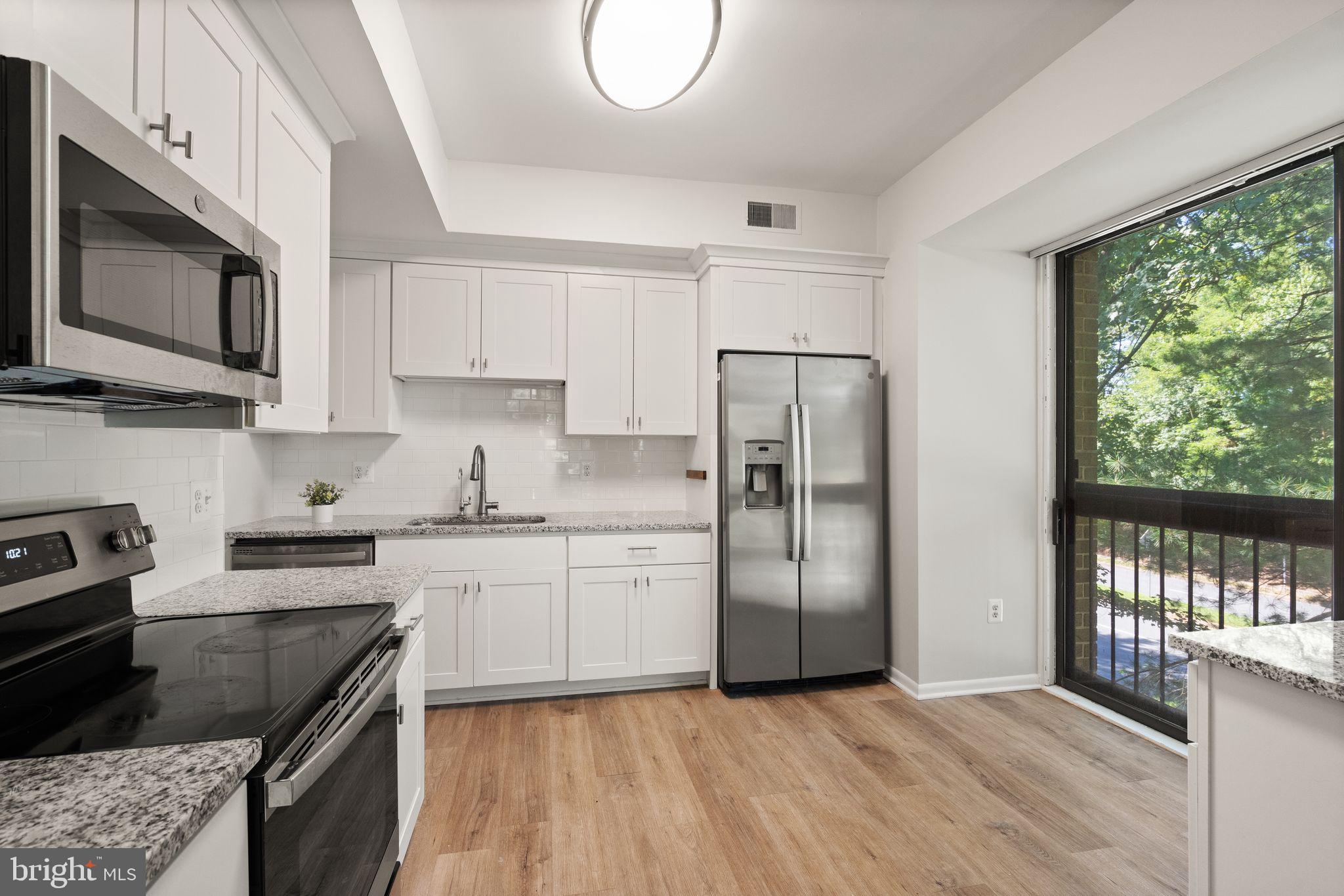 11557 Rolling Green Ct #300