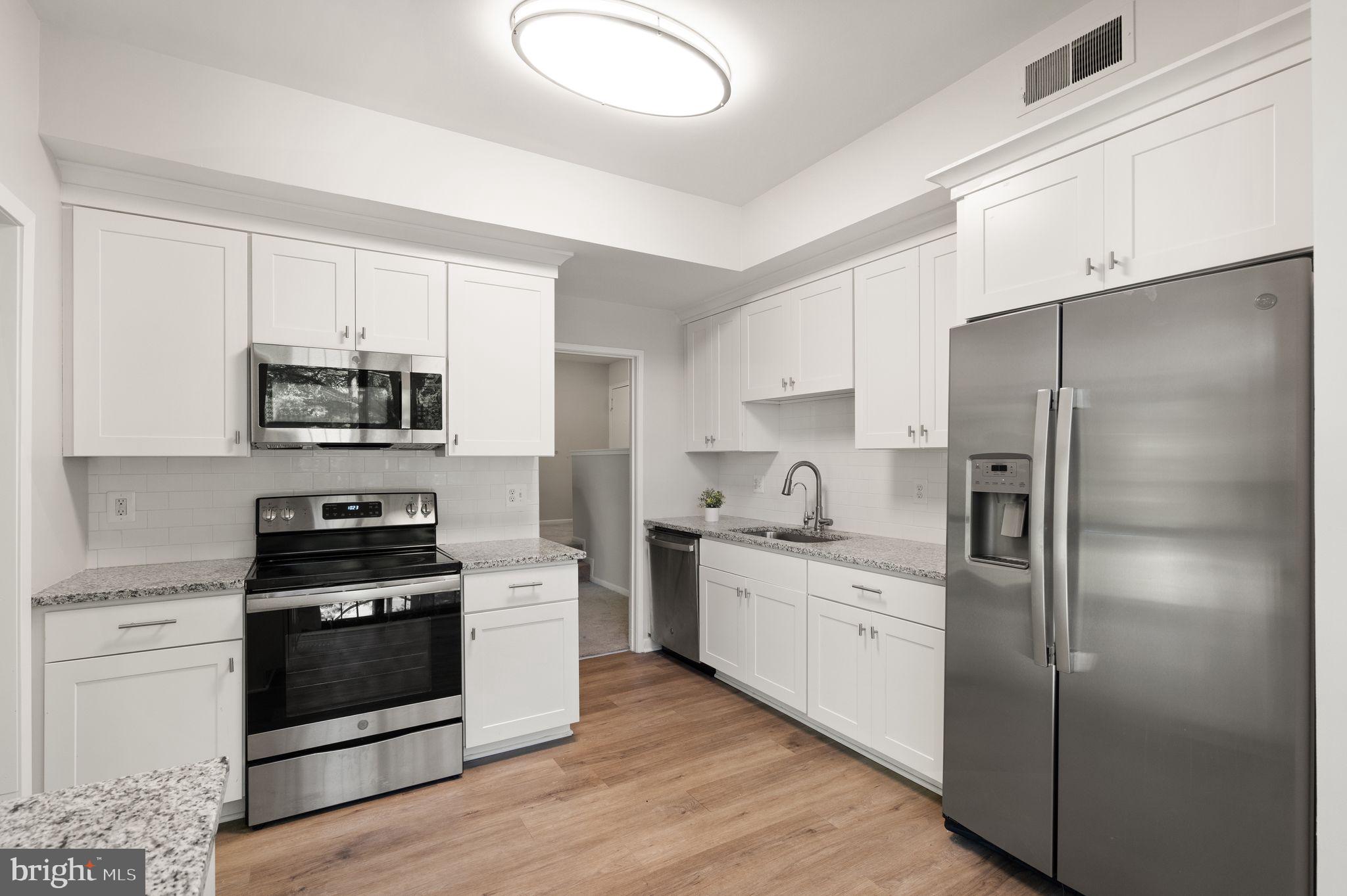 11557 Rolling Green Ct #300