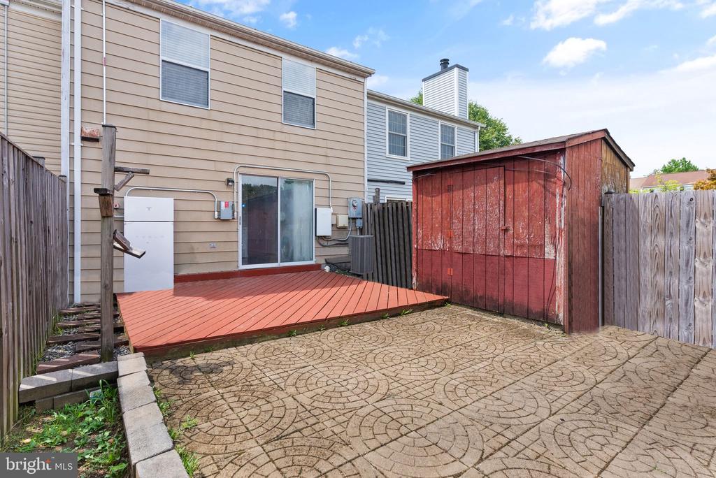 6951 Villa del Rey Ct