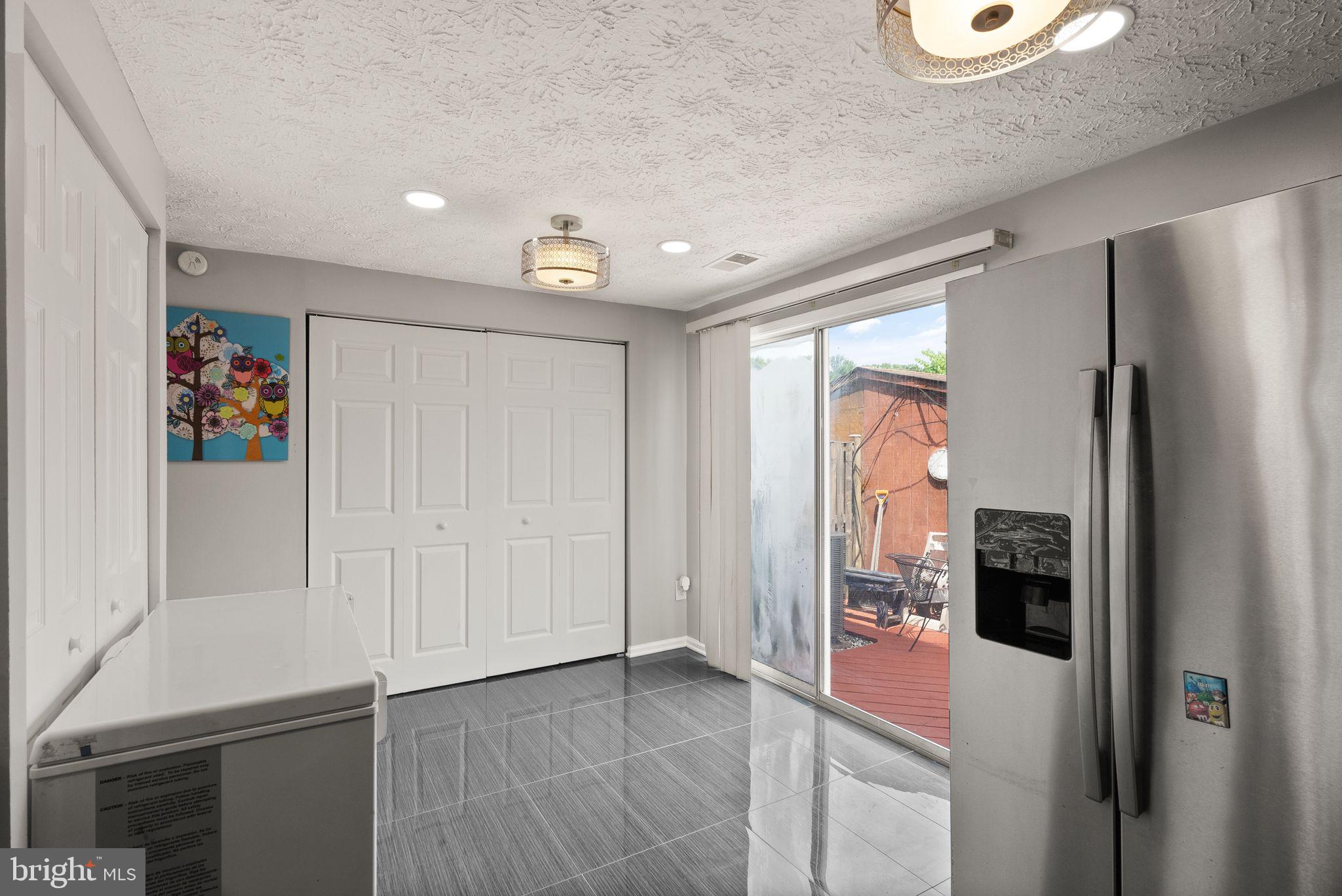 6951 Villa del Rey Ct