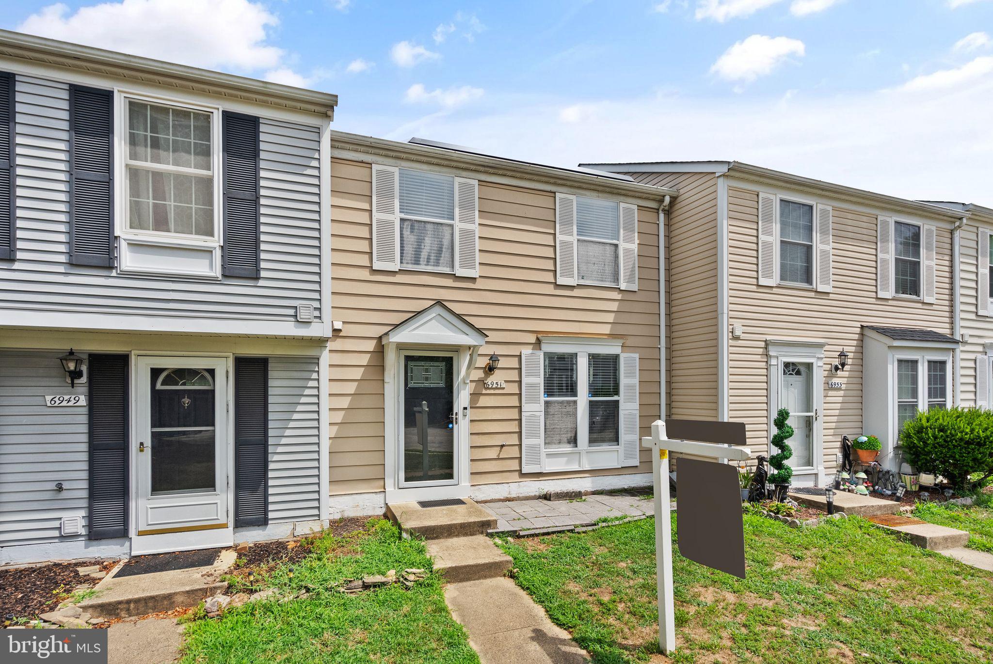6951 Villa del Rey Ct