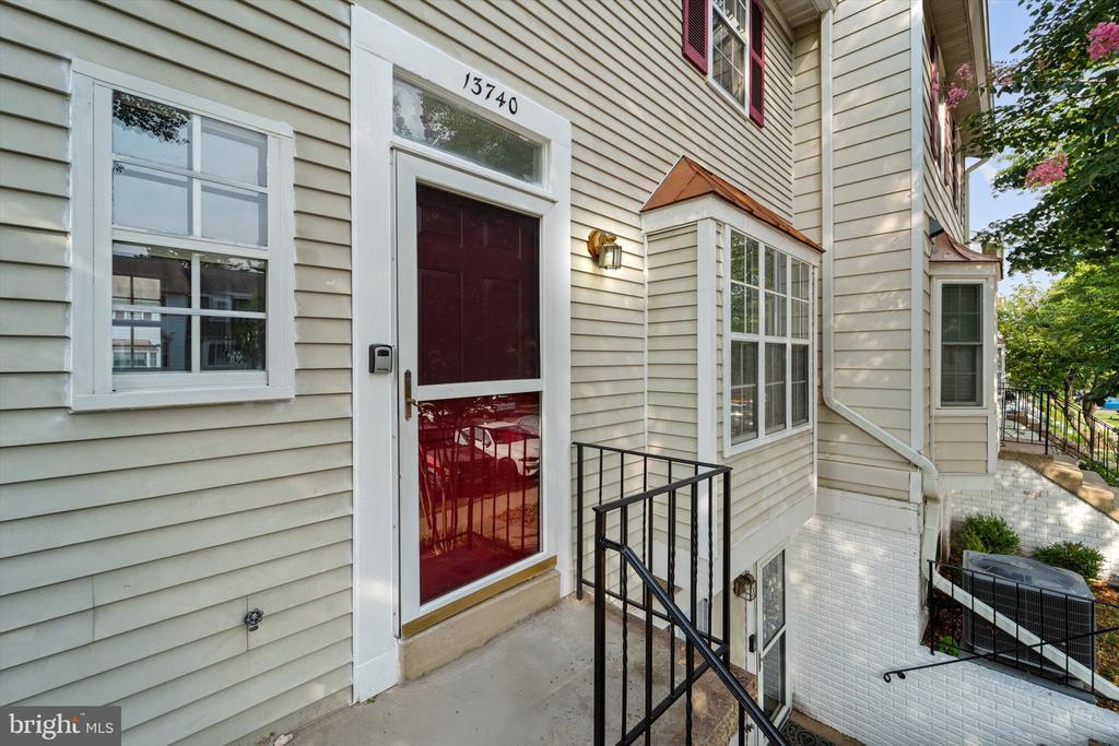13740 Autumn Vale Ct #16d