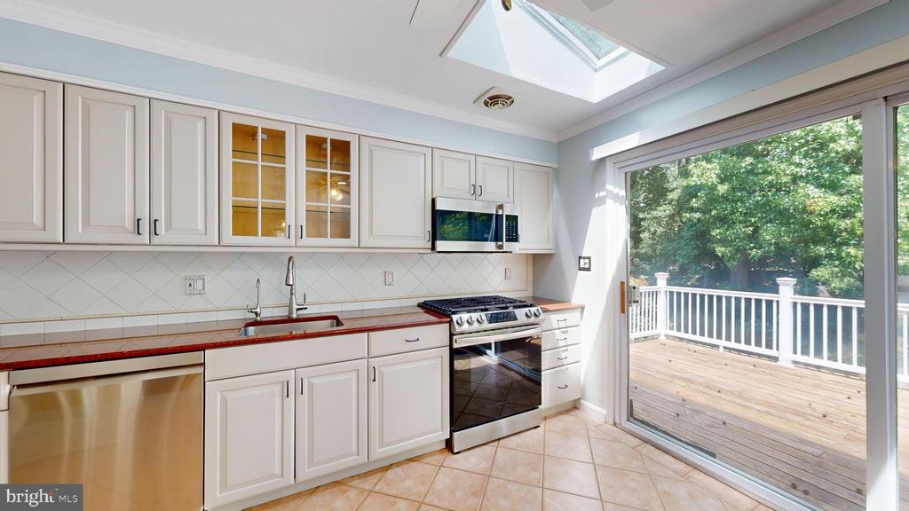 3522 King Arthur Rd