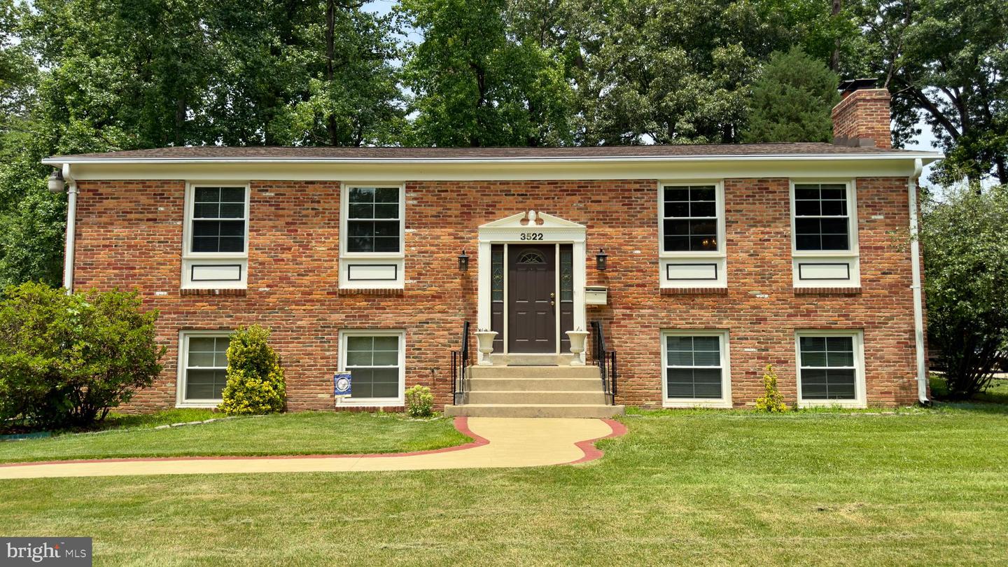 3522 King Arthur Rd