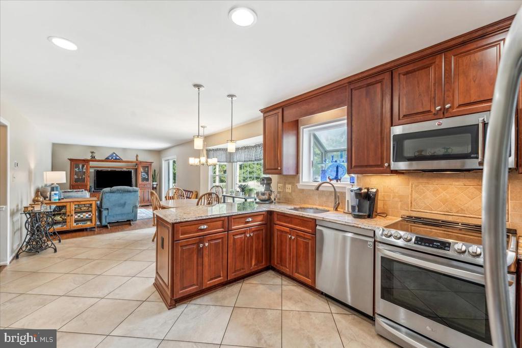1405 Valebrook Ln