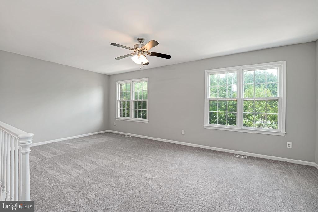 3106 Bradford Wood Ct