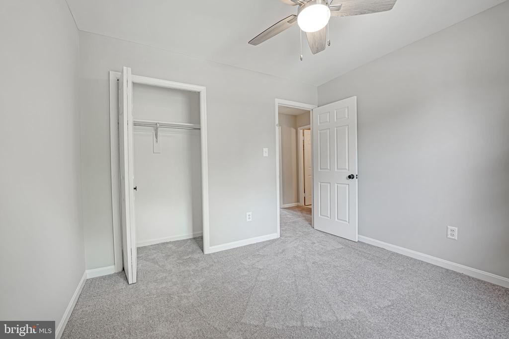3106 Bradford Wood Ct