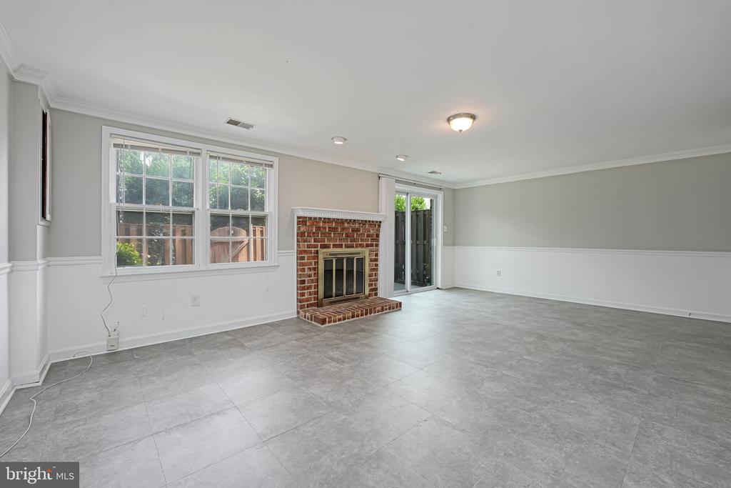 3106 Bradford Wood Ct