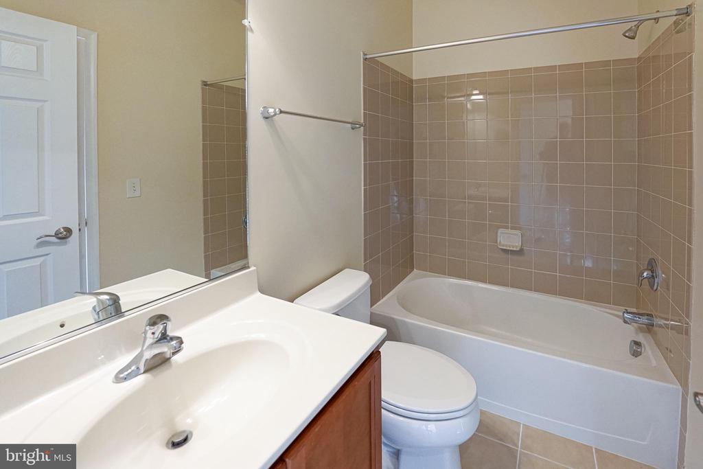 9456 CANONBURY SQ