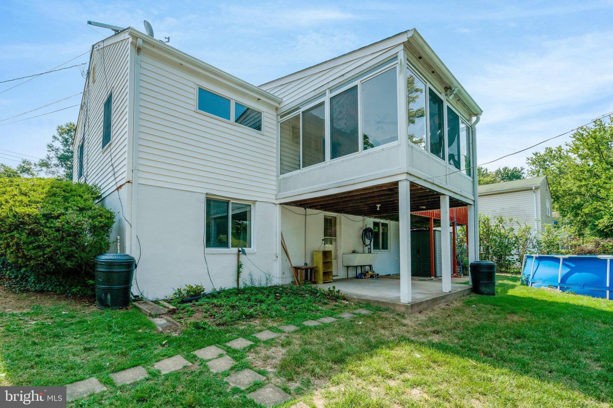 6204 Paulonia Rd
