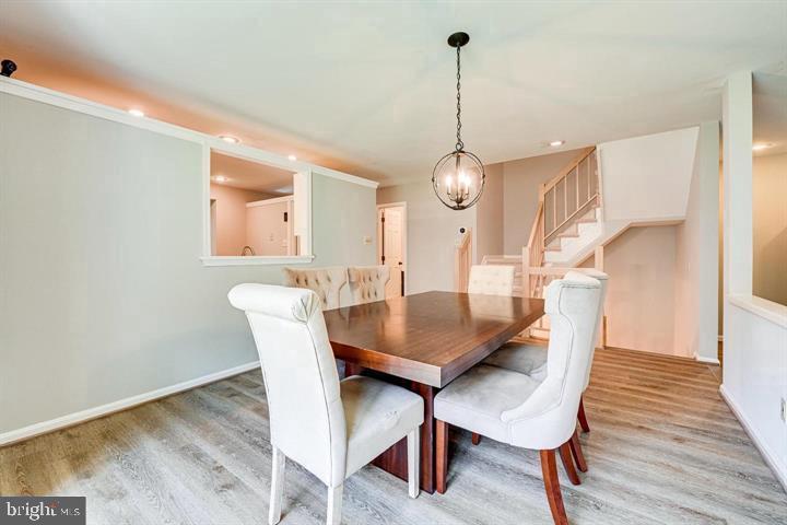 4015 LAKE GLEN RD
