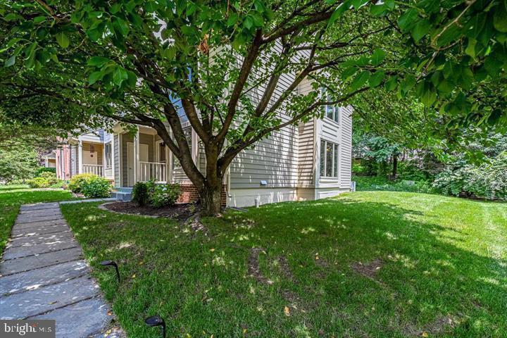 4015 LAKE GLEN RD
