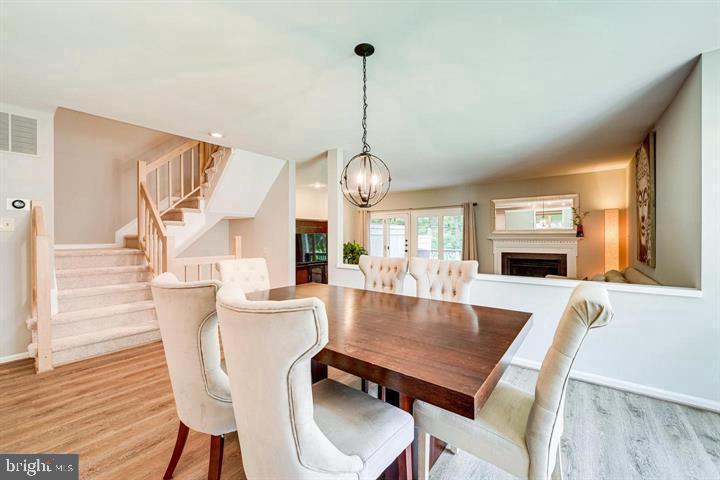 4015 LAKE GLEN RD