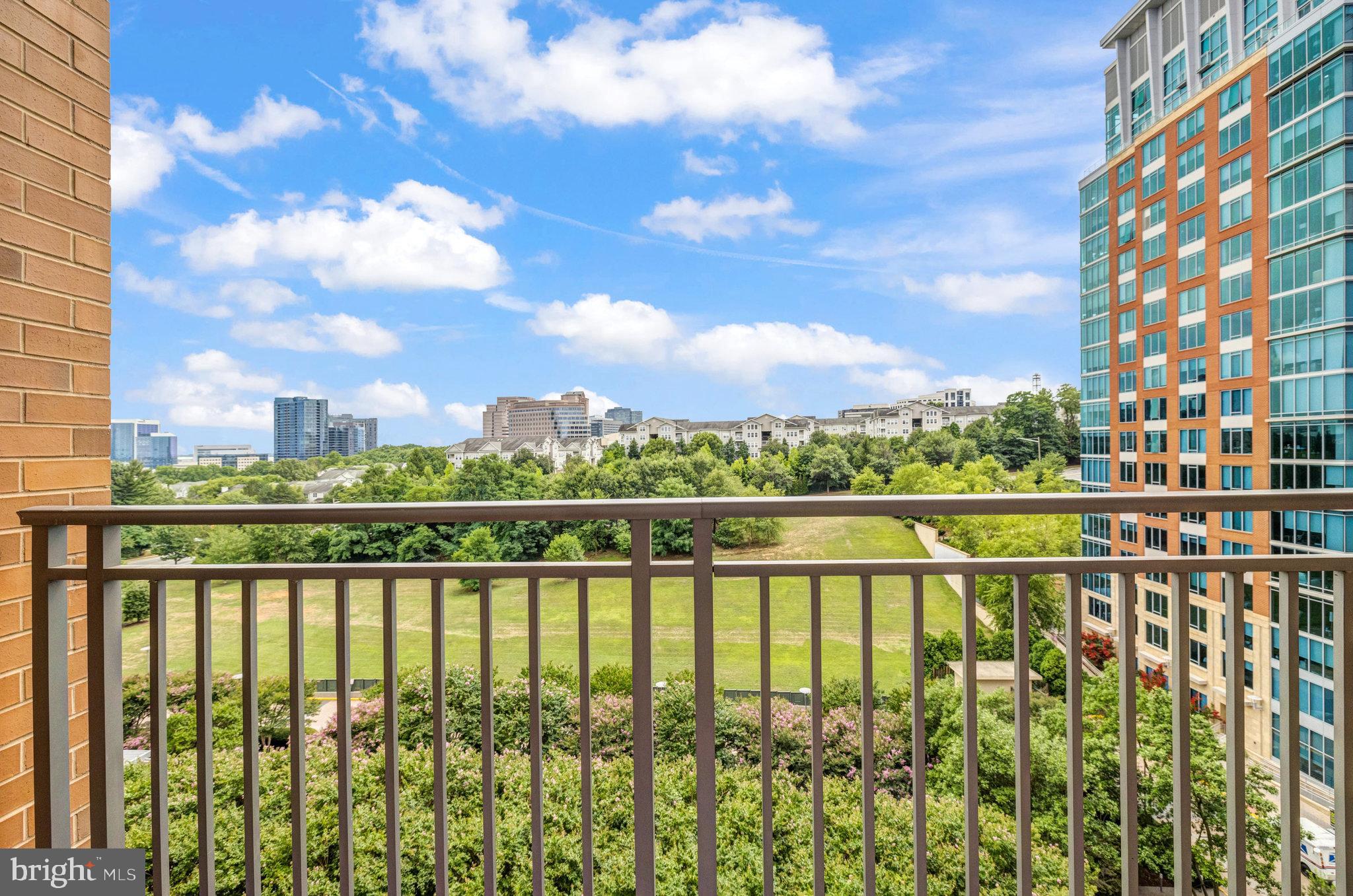 8220 Crestwood Heights #808