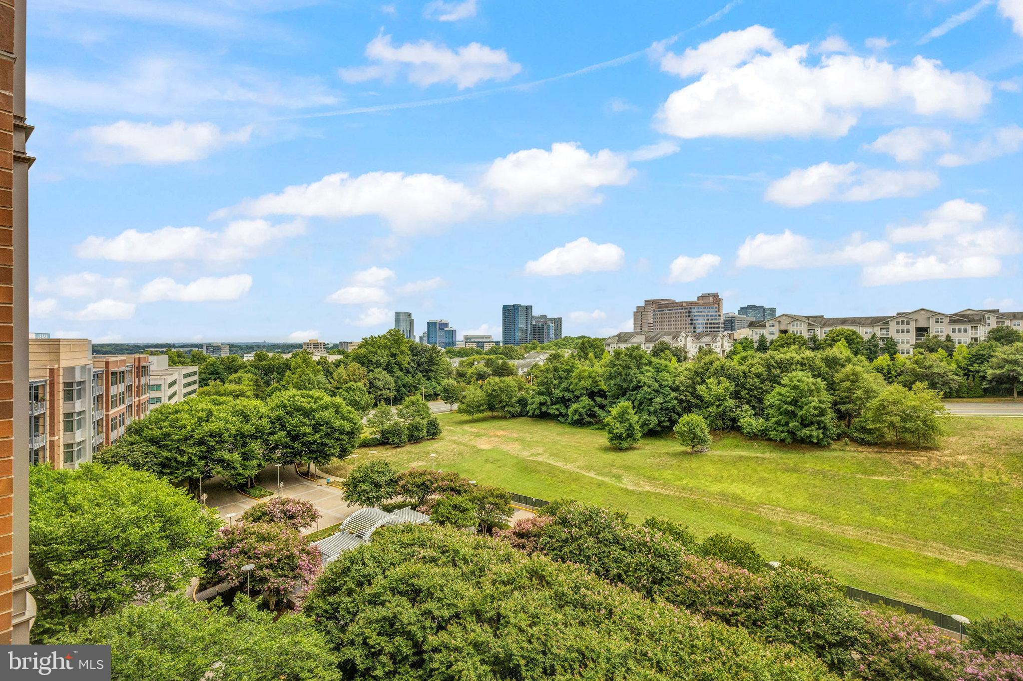 8220 Crestwood Heights #808