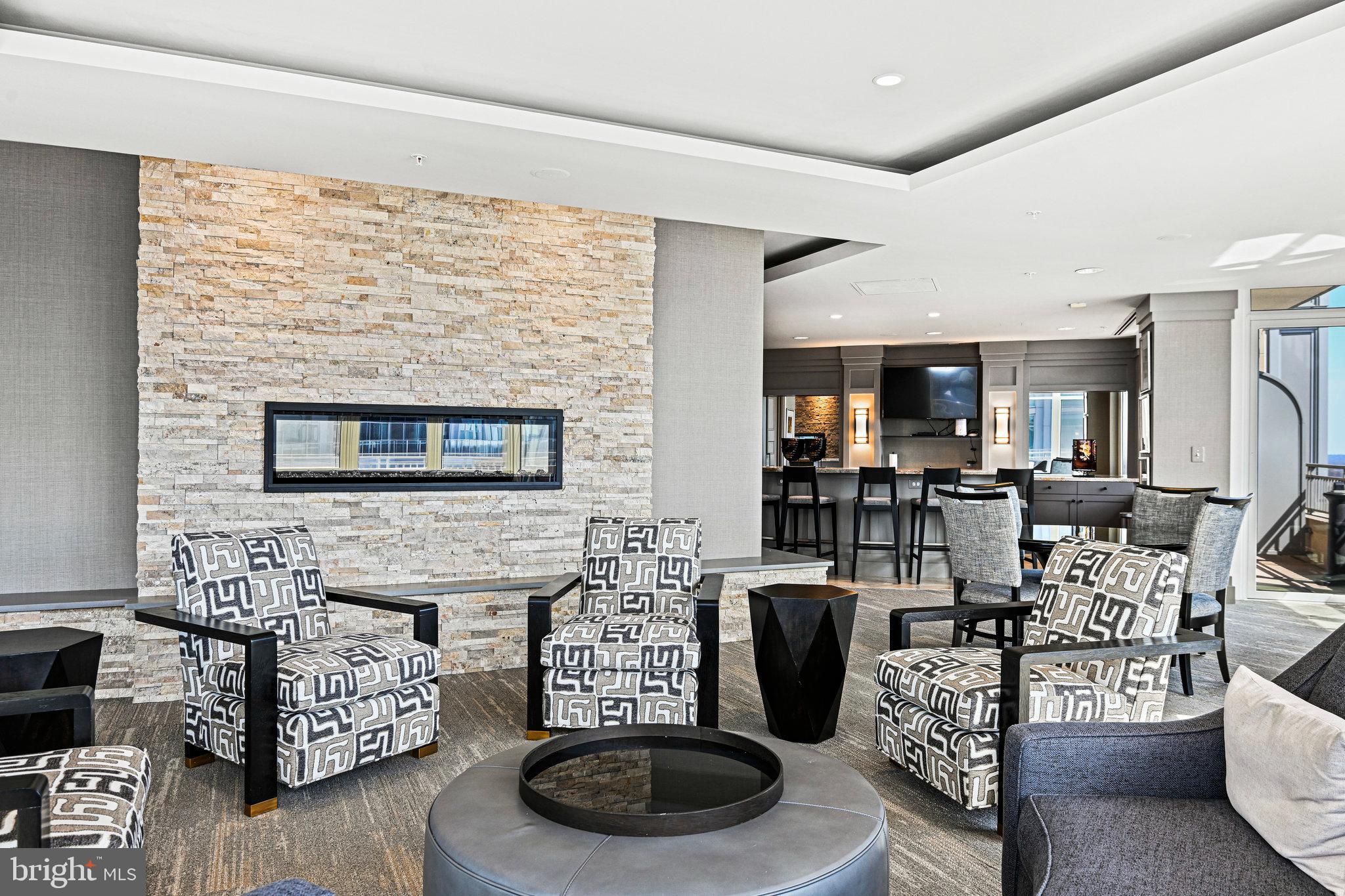 8220 Crestwood Heights #808