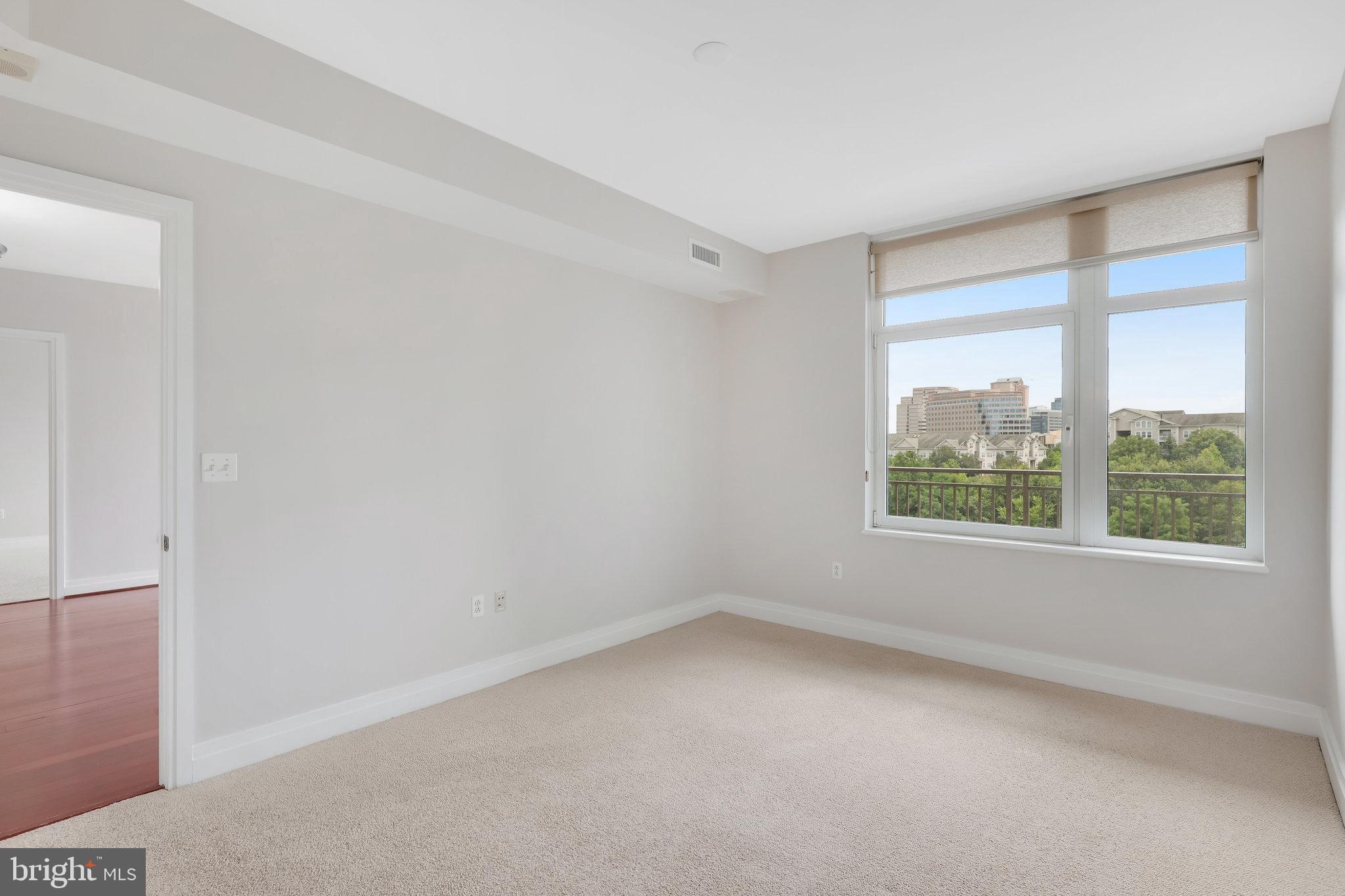 8220 Crestwood Heights #808