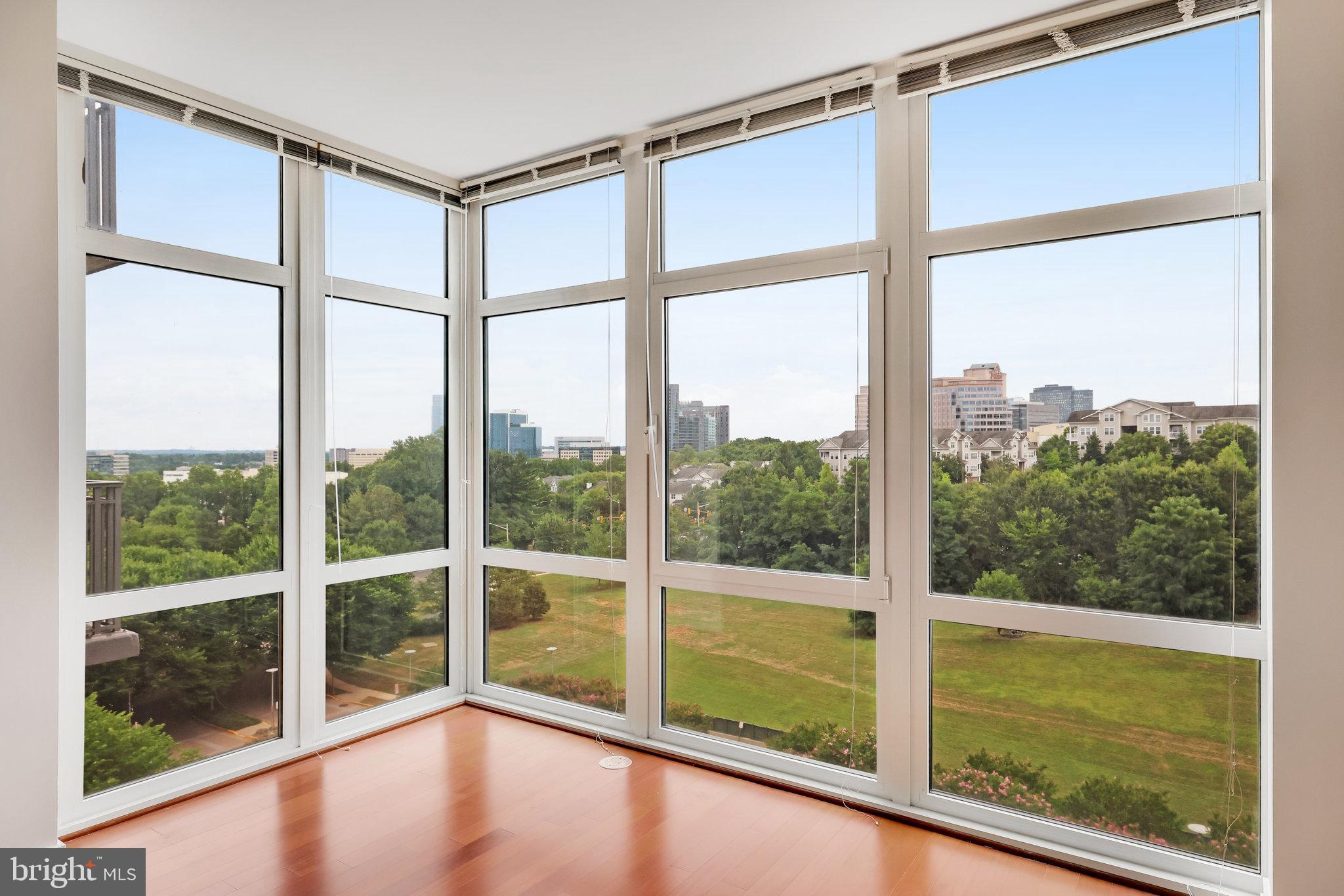 8220 Crestwood Heights #808