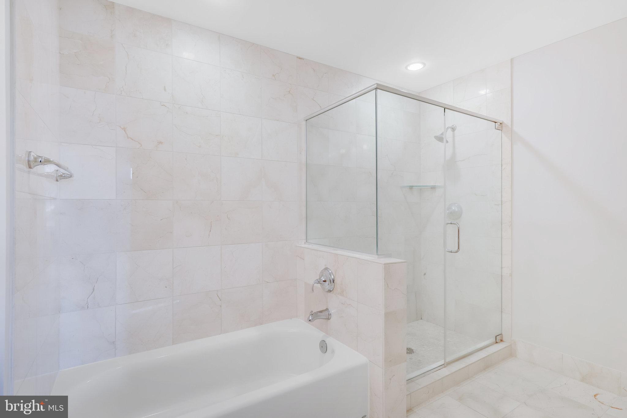 8220 Crestwood Heights #808