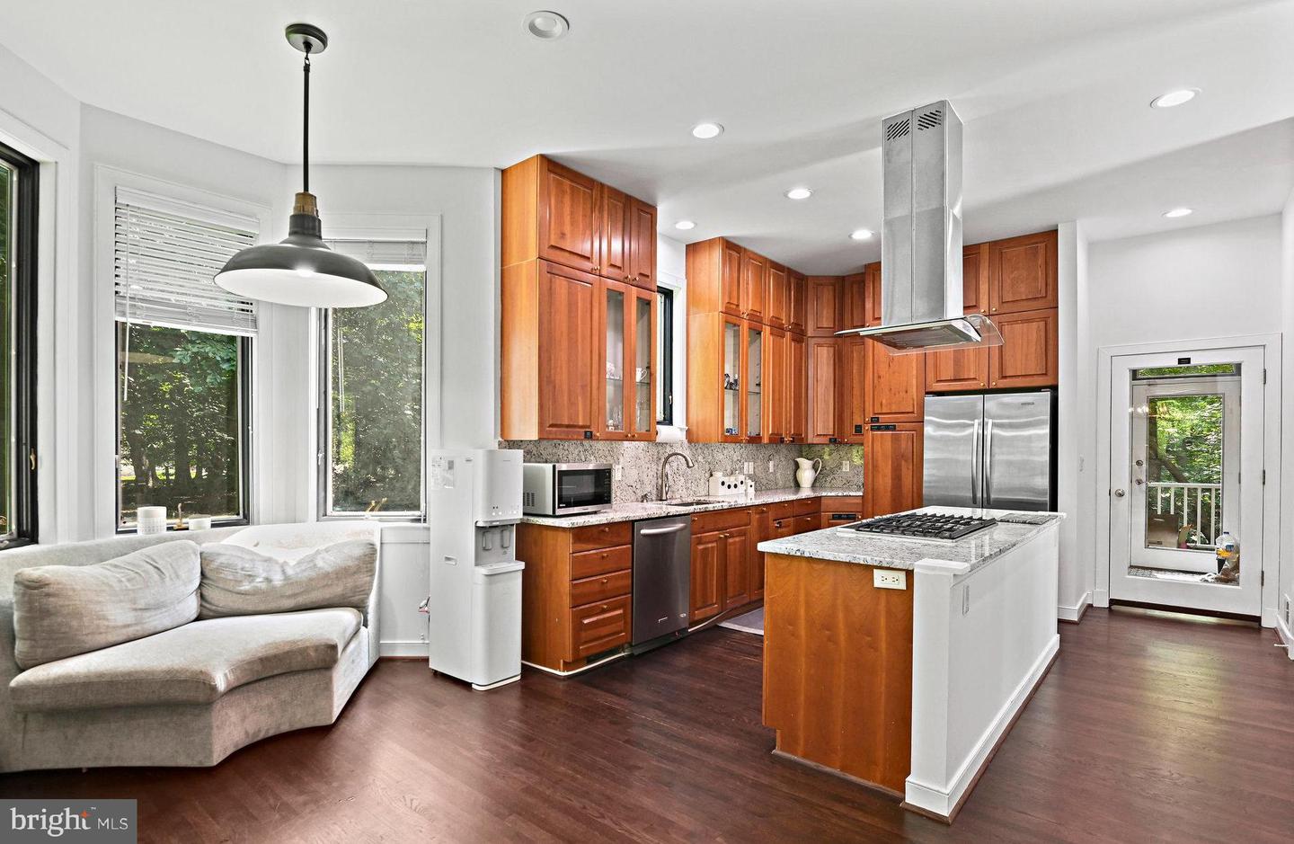 11101 ELMVIEW PL