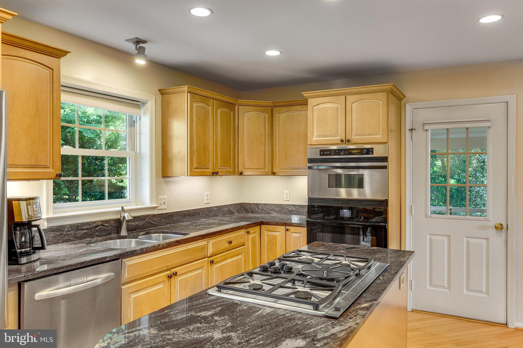 1300 Meadow Glen Dr