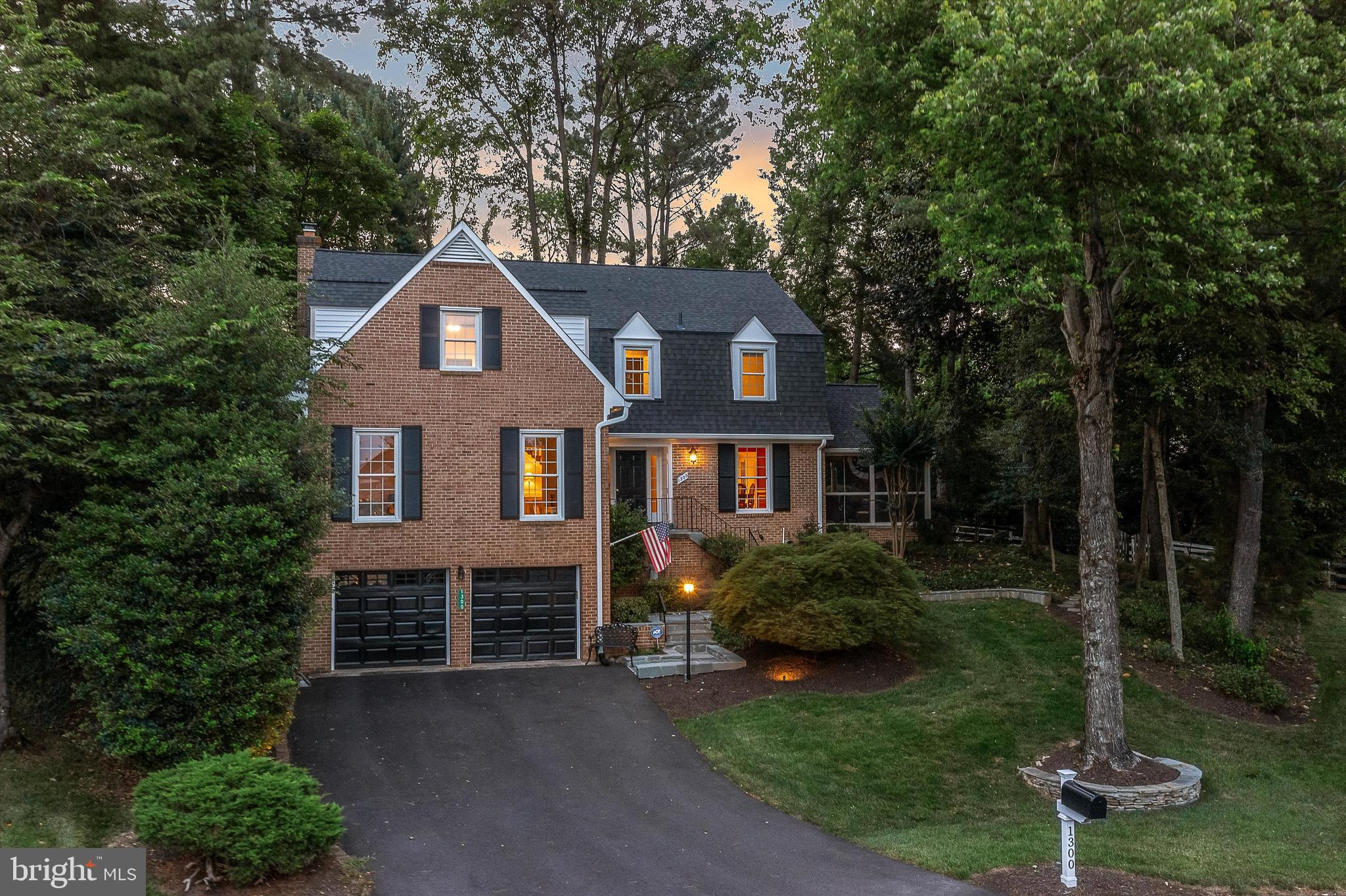 1300 Meadow Glen Dr