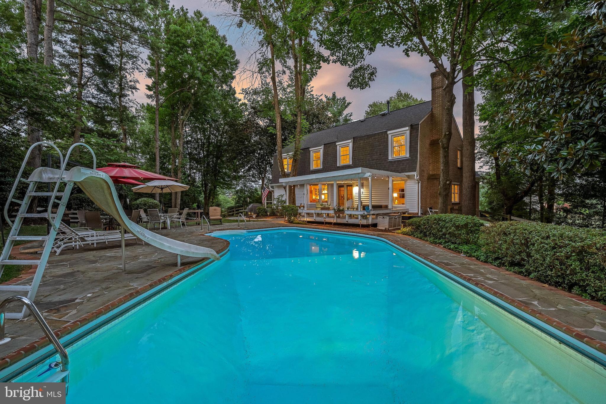 1300 Meadow Glen Dr