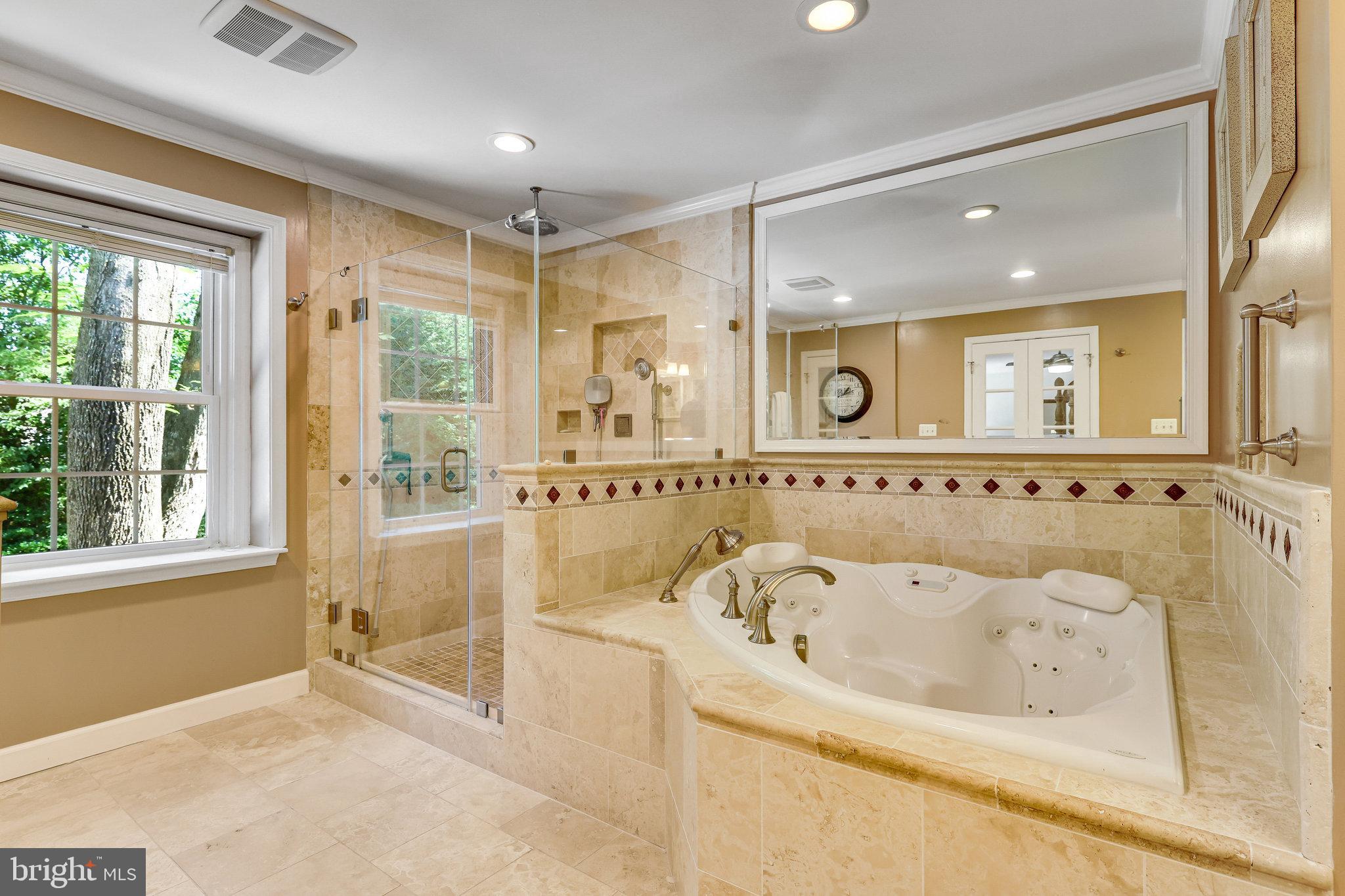 1300 Meadow Glen Dr