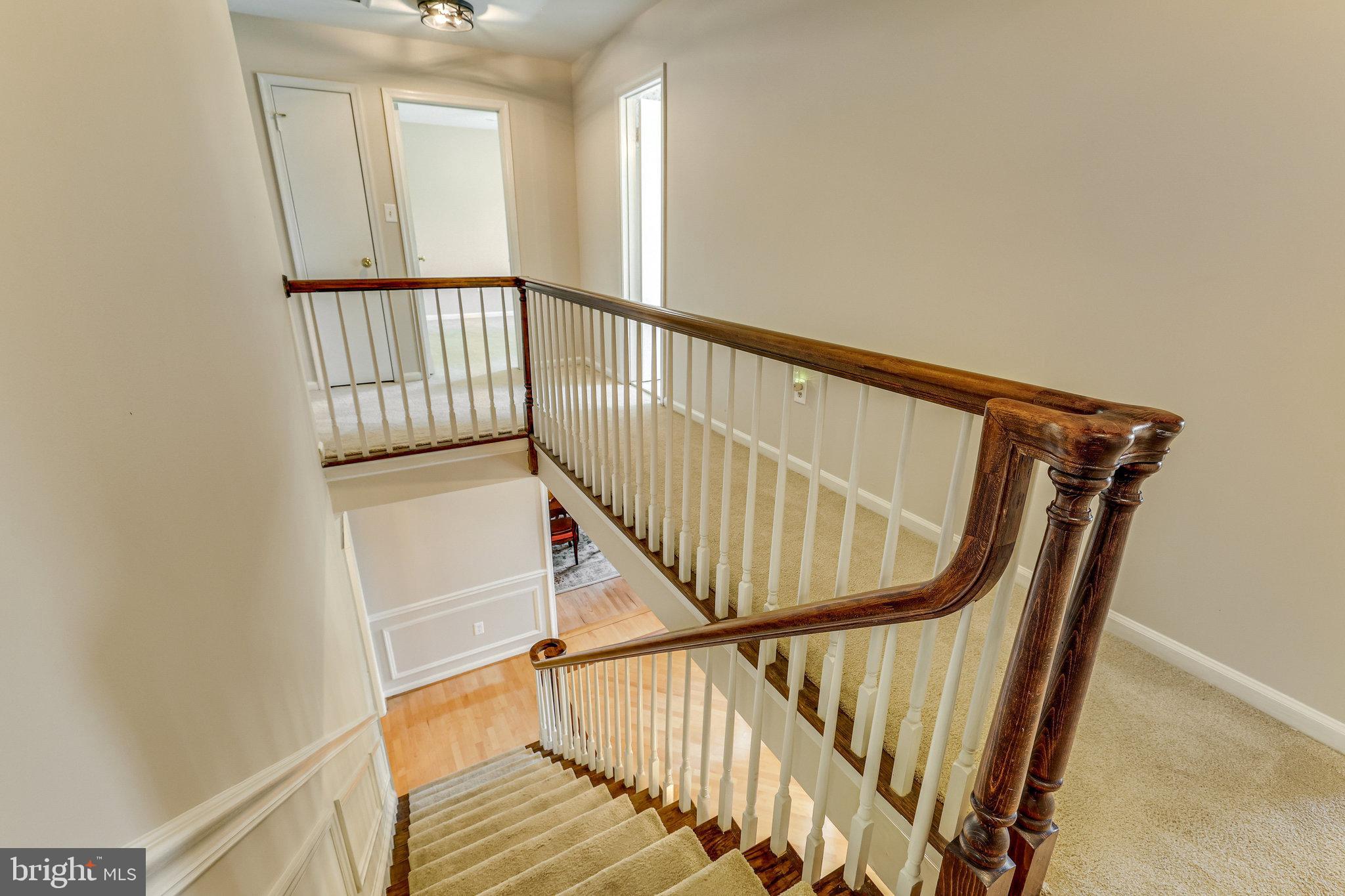 1300 Meadow Glen Dr