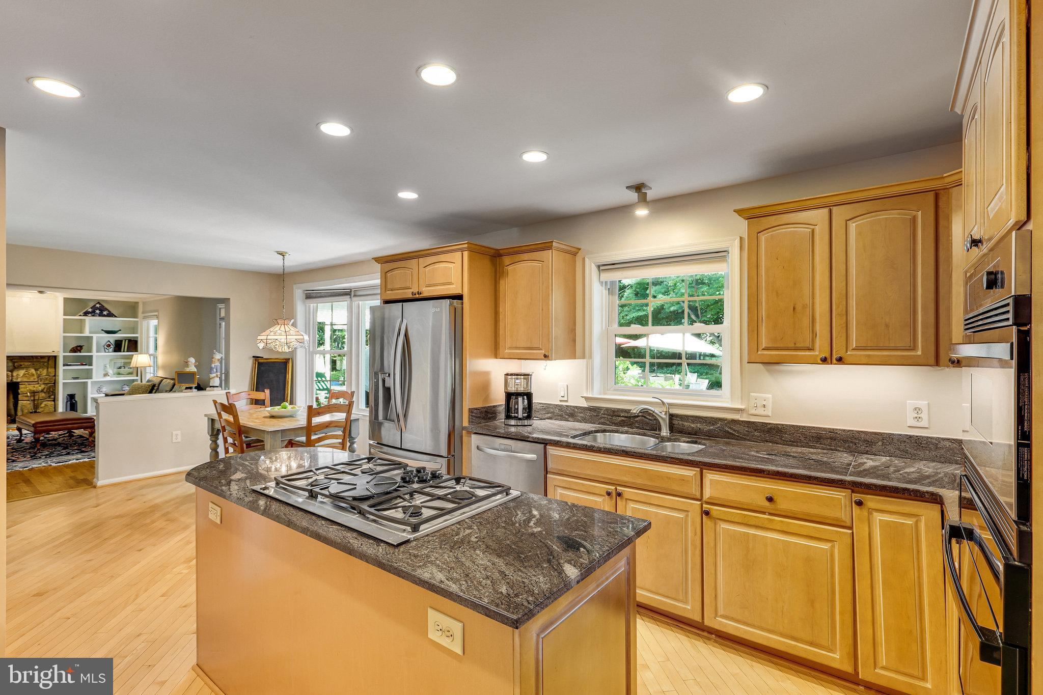 1300 Meadow Glen Dr