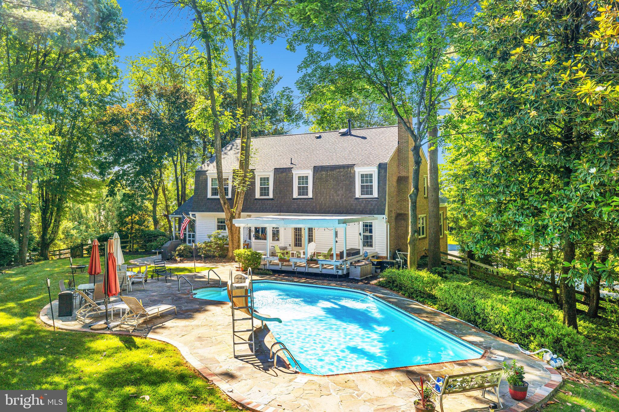 1300 Meadow Glen Dr