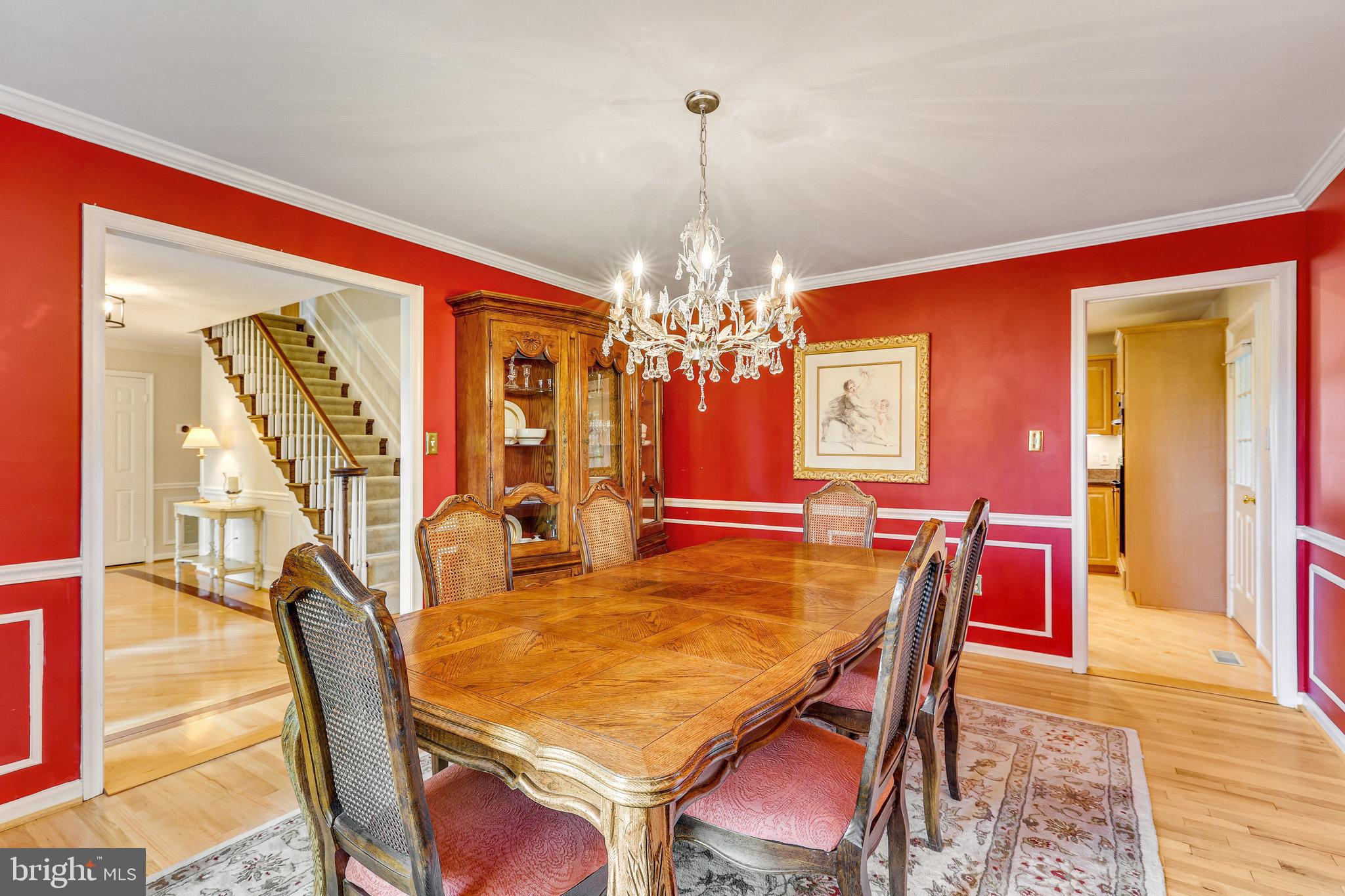 1300 Meadow Glen Dr