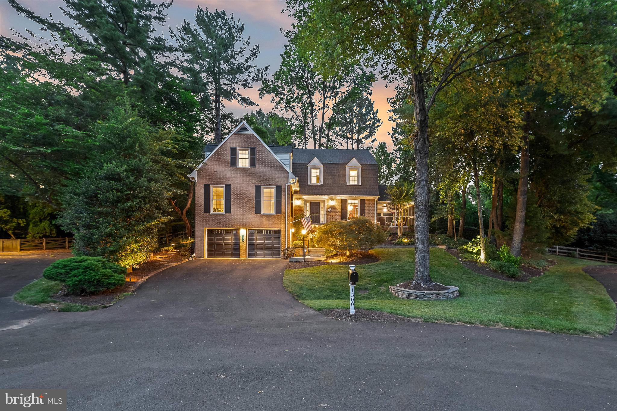 1300 Meadow Glen Dr