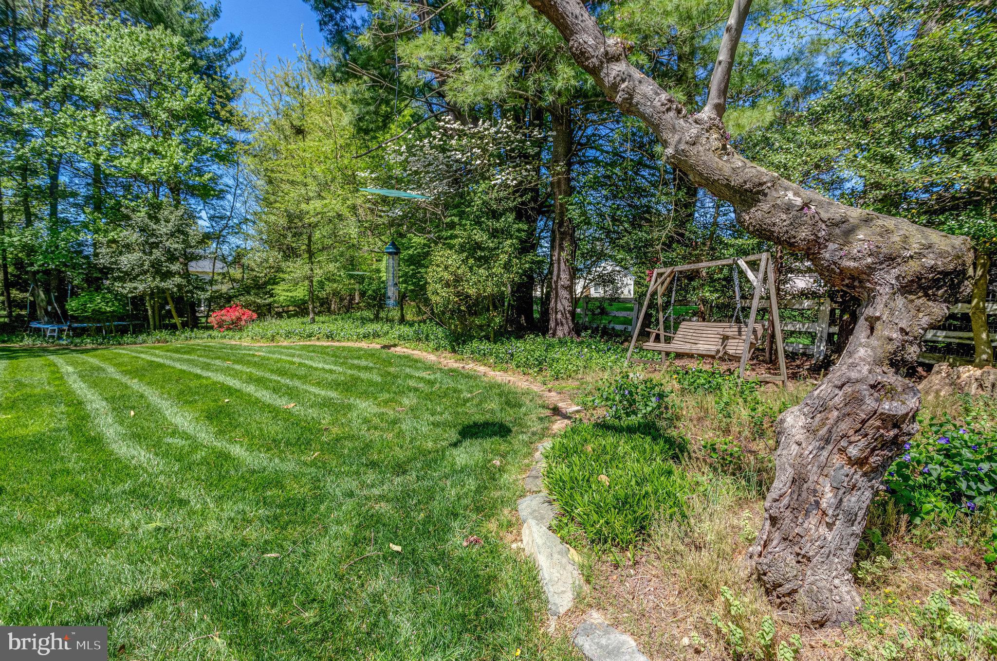 1300 Meadow Glen Dr