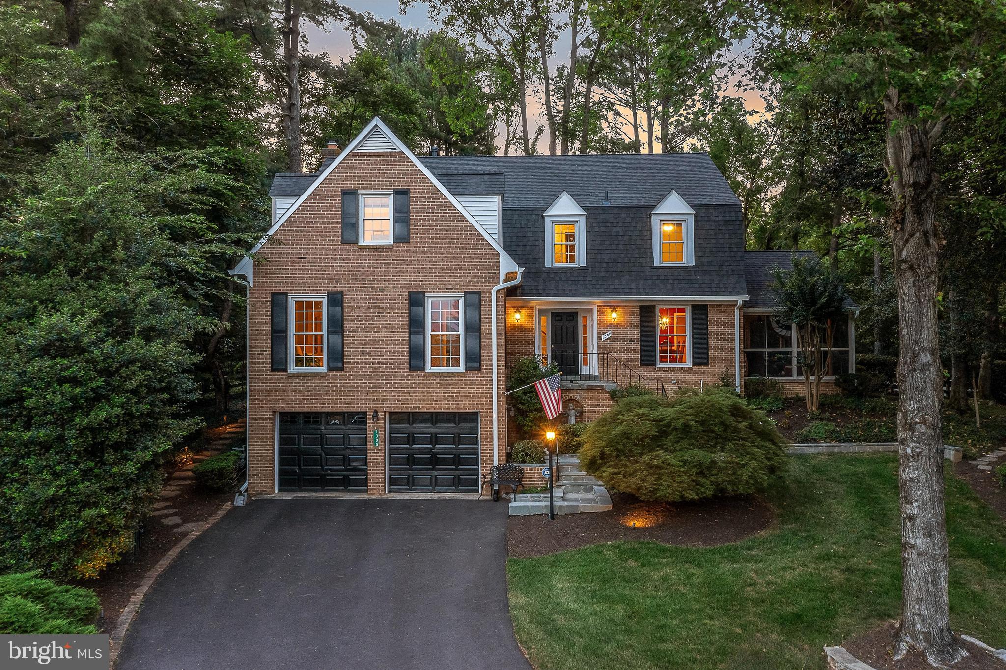 1300 Meadow Glen Dr