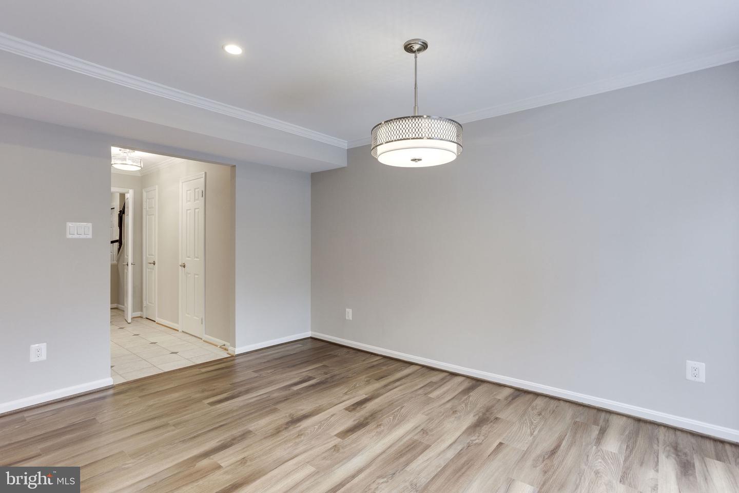 2313 MCGREGOR CT