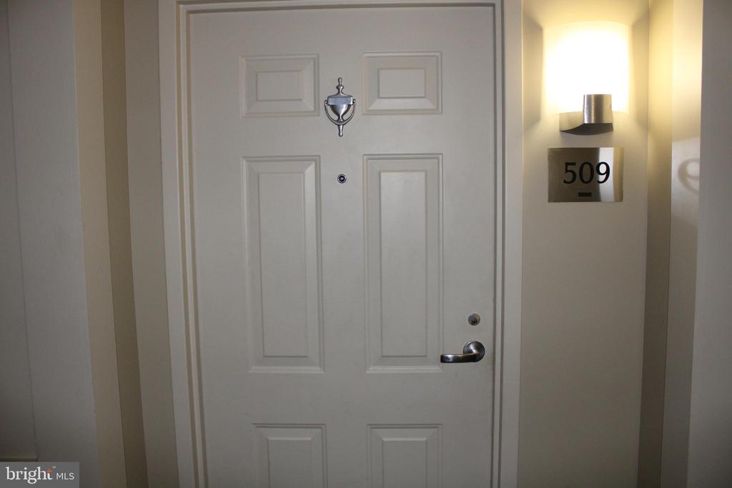 11800 SUNSET HILLS RD #509